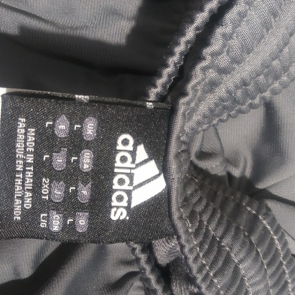 Adidas tracksuit - Picture 5 of 7